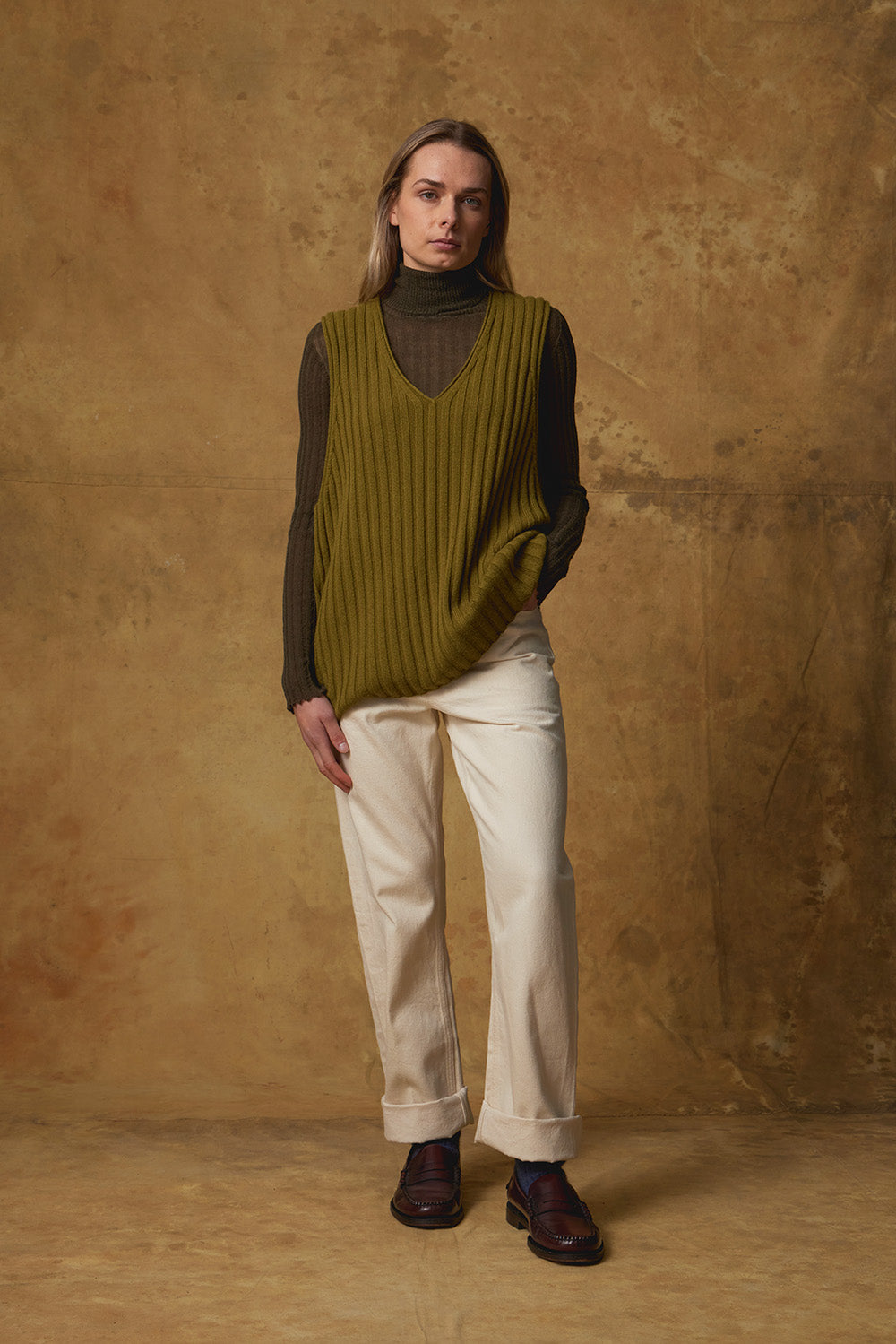 Standard Issue Cashmere Rib Vest in Purslane Green