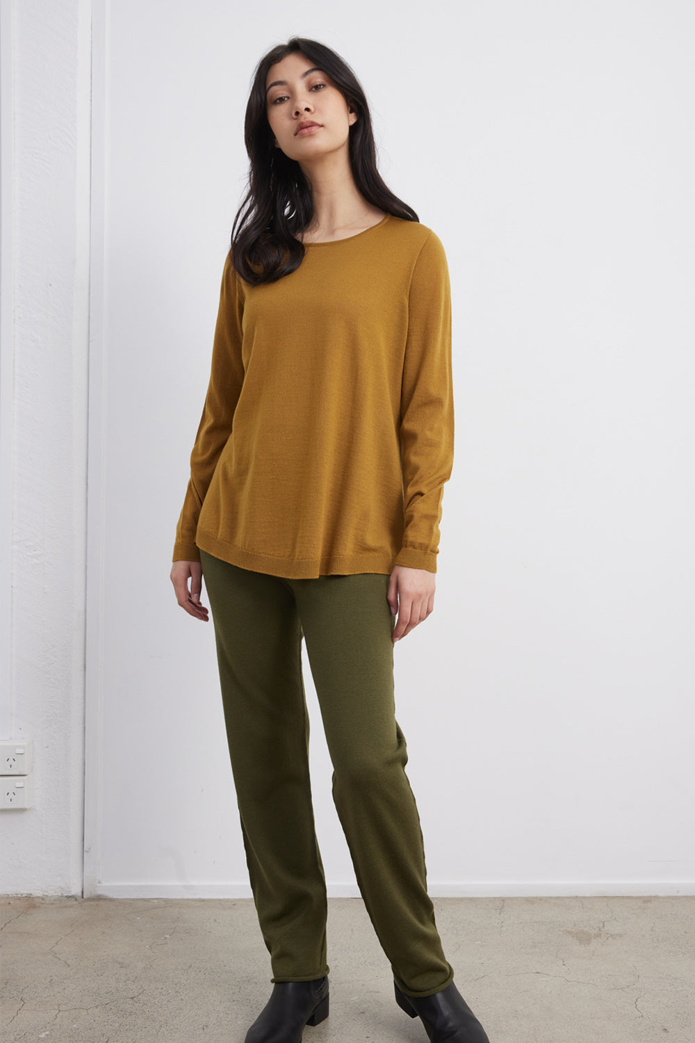 Zoe Pant - Standard Issue